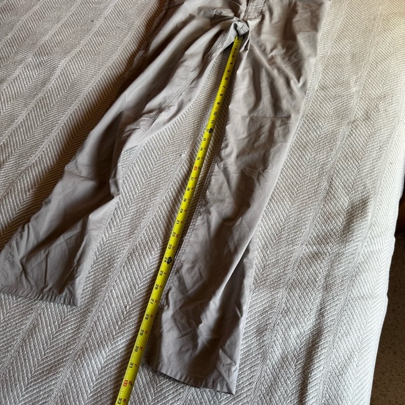 Men's Faherty Reserve Movement Pants, 5 pocket, Fossil, Size 30x32 - Picture 8 of 10